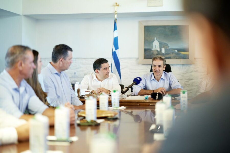 Μητσοτάκης από Σκιάθο: Κλείνουμε τα αυτιά στην τοξικότητα και εργαζόμαστε για λύσεις