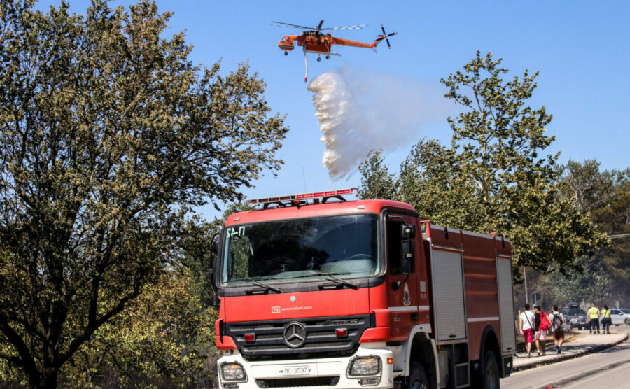 ΠΥΡΚΑΓΙΑ ΣΤΗ ΛΑΡΙΣΑ ΣΤΗ ΠΕΡΙΟΧΗ ΤΩΝ ΕΡΓΑΤΙΚΩΝ ΚΑΤΟΙΚΙΩΝ ΑΓΙΟΥ ΘΩΜΑ (EUROKINISSI)