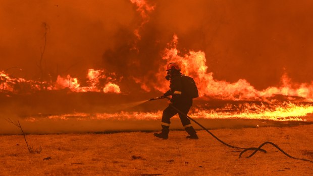 Πολύ υψηλός κίνδυνος πυρκαγιάς σε 11 περιφέρειες την Κυριακή