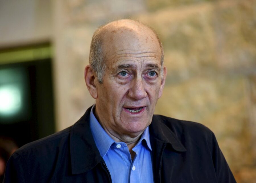 Εχούντ Ολμερτ στα ΝΕΑ: «Μόνο ο Τραμπ μπορεί να σταματήσει τον πόλεμο στη Γάζα»