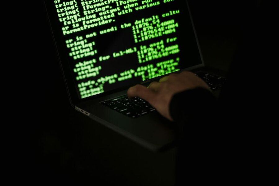 Eτοιμο, αλλά… άφαντο το διάταγμα για κατασκοπευτικά λογισμικά