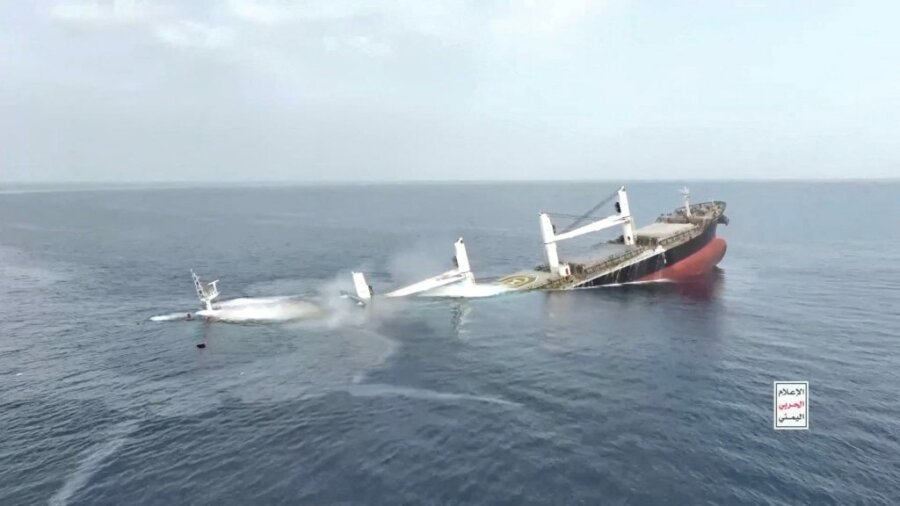 Χούθι: Στη δημοσιότητα βίντεο με μέλη του πληρώματος του ελληνόκτητου πλοίου Eternity C