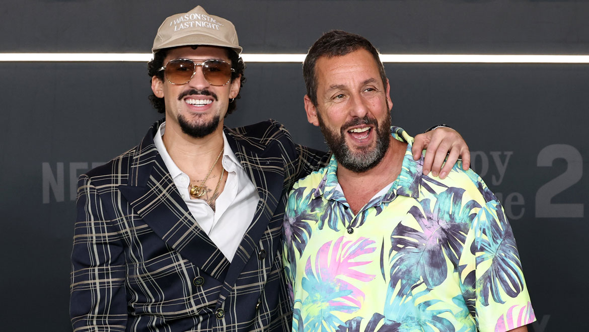 Bad Bunny: Αποκαλύπτει ότι έκλαψε όταν γνώρισε πρώτη φορά τον Adam Sandler