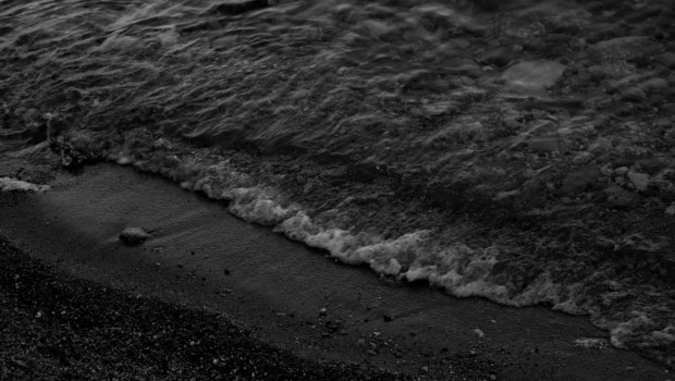 Παλαιό Φάληρο: Παρατείνεται το θρίλερ με το νεκρό κοριτσάκι - Δεν το έχει αναζητήσει κανείς, συνεχίζονται οι έρευνες