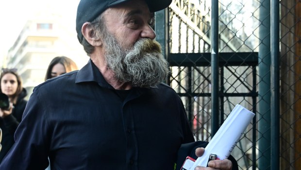 Στο εδώλιο ο «Άλλος Άνθρωπος» και οι συγγενείς του - Παραπομπή Πολυχρονόπουλου για ξέπλυμα μαύρου χρήματος