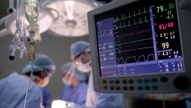 Επιτυχής η μεταμόσχευσης ήπατος για τον 15χρονο Δημήτρη που έπαθε θερμοπληξία στο Μέτσοβο