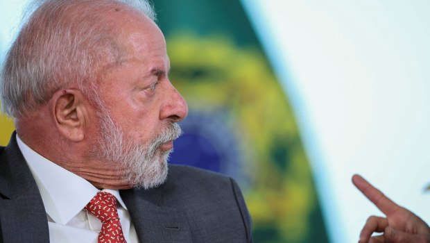Λούλα: Υπόσχεται να υπερασπιστεί την εθνική κυριαρχία της Βραζιλίας απέναντι στον Τραμπ