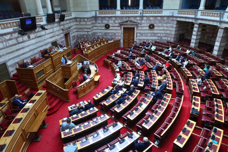 Το ΠΑΣΟΚ θα επανέλθει με προανακριτική για Βορίδη και Αυγενάκη - Κρίση νομιμοποίησης της κυβέρνησης βλέπει ο Βενιζέλος