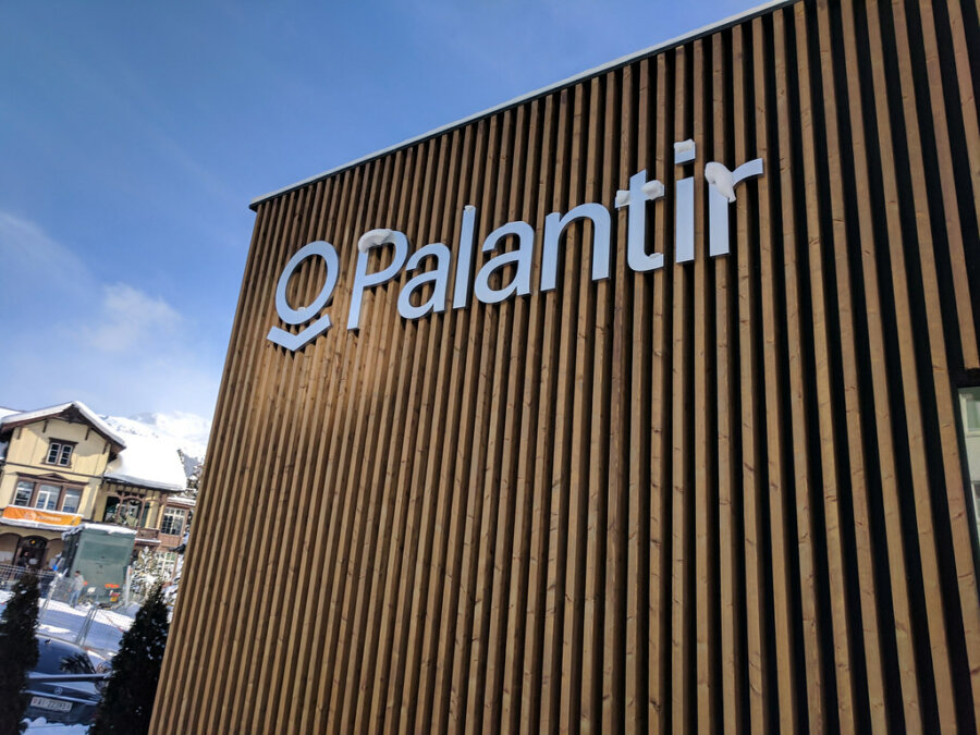 Palantir: Νέο συμβόλαιο 10 δισ. δολαρίων από τον στρατό των ΗΠΑ