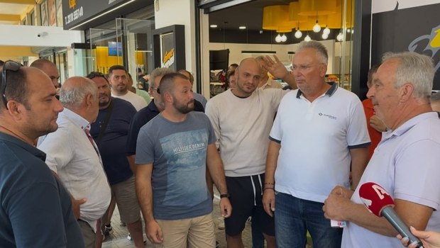 Στα γραφεία του ΟΠΕΚΕΠΕ αγρότες της Θεσσαλονίκης - Ετοιμάζουν κινητοποιήσεις για καθυστερήσεις στις πληρωμές
