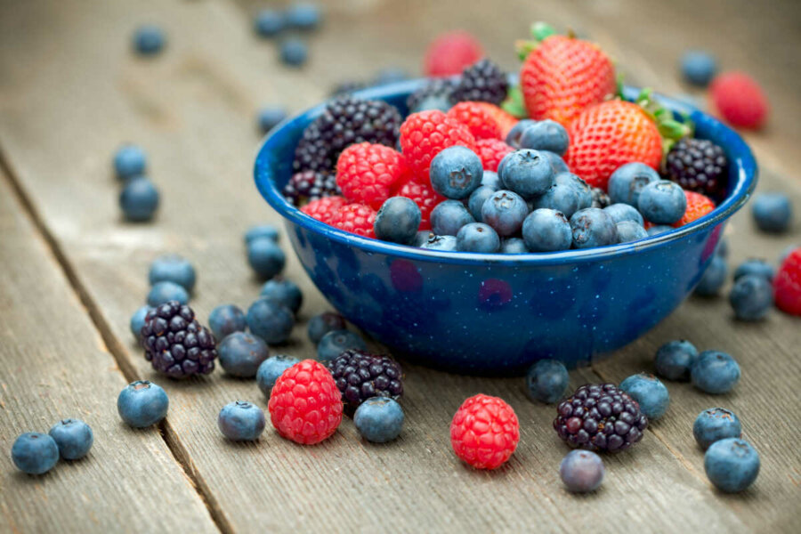 3 superfoods που θα σου χαρίσουν επίπεδη κοιλιά πριν την παραλία