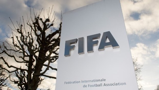 Η FIFA απαγορεύει διαφημίσεις τυχερών παιχνιδιών στους διαιτητές
