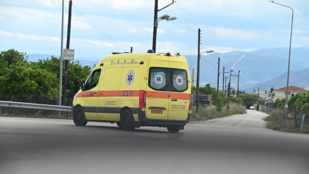 Τρίκαλα: Υπάλληλος καθαριότητας έπεσε από απορριμματοφόρο
