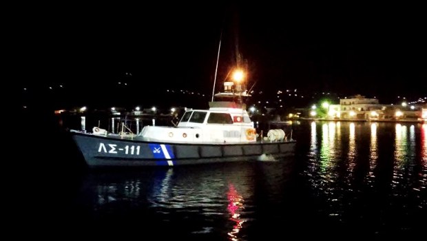 Έρευνες για τον εντοπισμό κολυμβητή στη Ραφήνα - Επιχειρεί και Super Puma
