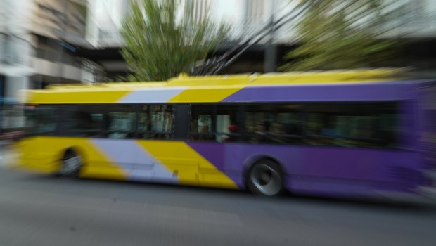 Τρόλεϊ: Το υπουργείο σχεδιάζει την κατάργησή τους - Αιφνιδιαστική απόφαση Κυρανάκη που προκαλεί αντιδράσεις