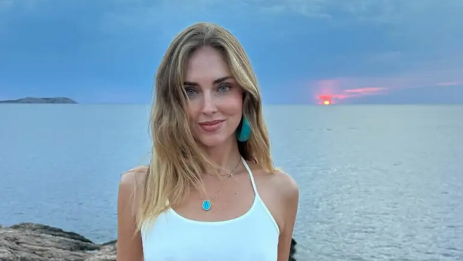Chiara Ferragni: Καλοκαιρινές διακοπές στην Ίμπιζα - «Στο αγαπημένο μου μέρος»