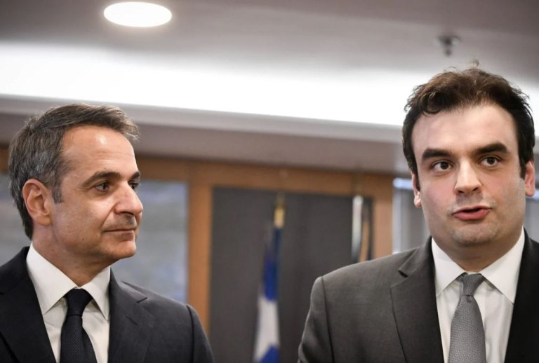 Ο Μητσοτάκης το φυσάει και δεν κρυώνει που ούτε η Σορβόννη από το Lidl δεν ζυγώνει, για τον Πιερρακάκη αλί και τρισαλι που έκανε τα κολλέγια ΑΕΙ
