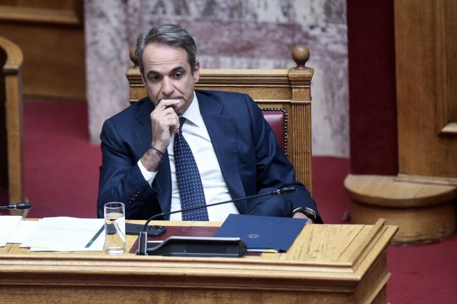 Politico για ΟΠΕΚΕΠΕ: Ο Μητσοτάκης φέρεται να μπλοκάρει την έρευνα σε βάρος υπουργών