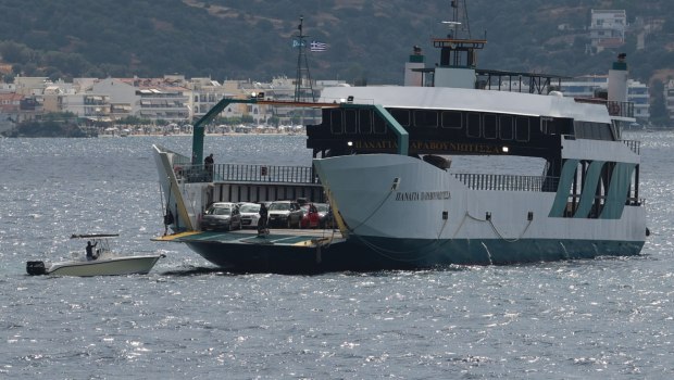 Νέα Στύρα: Δεν υπάρχει βλάβη στα πηδάλια, υποστηρίζει ο νηογνώμονας - Καταρρίπτονται τα λεγόμενα του καπετάνιου