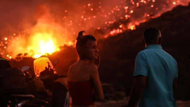 Φωτιά στην Κερατέα: «Έτρεχε» με ένα χλμ. την ώρα - Τι είδαν οι δορυφόροι - Ερευνητής αναλύει τα στοιχεία