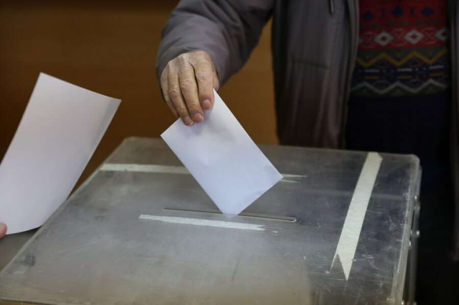 Δύο κάλπες, ένας νόμος και όλα τα σενάρια: Ο οδικός χάρτης του Μητσοτάκη στον δρόμο για τις εκλογές
