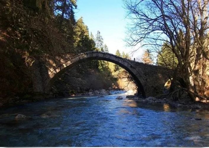 Τα πέτρινα γεφύρια του Δήμου Μετεώρων – Μνήμη, αρχιτεκτονική και προσπάθειες διάσωσης