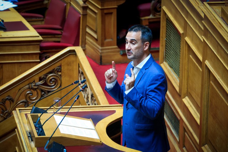 Χαρίτσης: Η φούσκα του τουρισμού έχει ραγίσει και θα σκάσει ηχηρά - Βλέπουμε τα όριά του