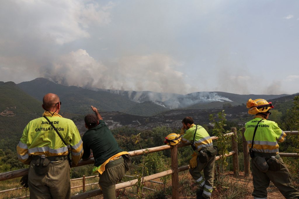 Πυρκαγιά σε βουνό Ισπανίας