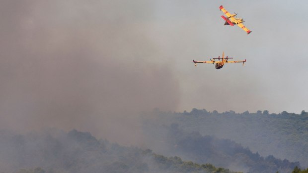 Φωτιά στη Σταμνά Αιτωλοακαρνανίας - Μήνυμα του 112 καλεί σε εκκένωση