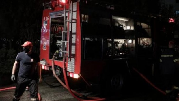 Κορωπί: Νεκρός σε πυρκαγιά σε χώρο εμπορίου