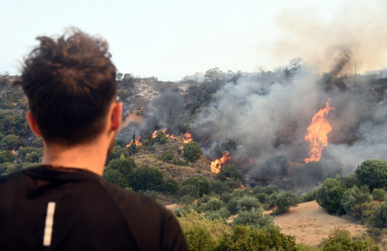 ΣΥΡΙΖΑ: Τεράστιες οι ευθύνες της κυβέρνησης για τις πυρκαγιές - Καμία επικοινωνιακή διαχείριση δεν τις καλύπτει