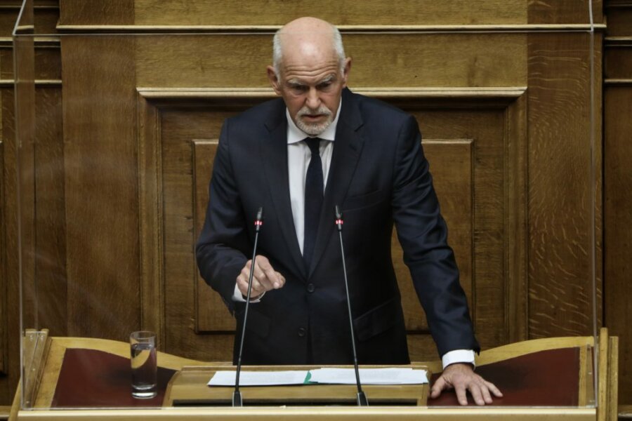 Στις πυρόπληκτες περιοχές της Αχαΐας ο Γιώργος Παπανδρέου