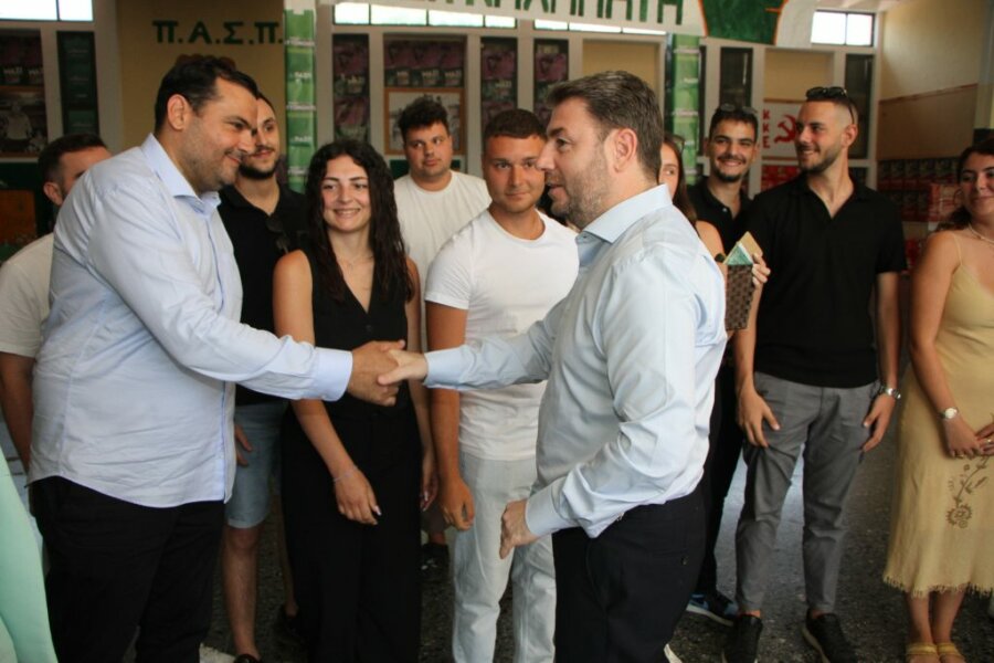 ΠΑΣΟΚ: Στόχος οι νέοι και η Περιφέρεια