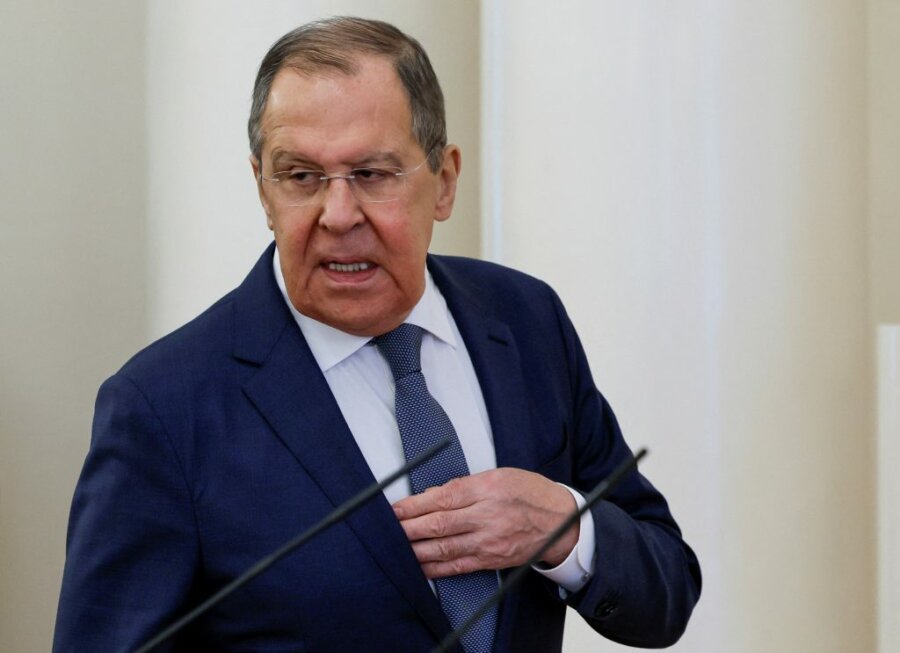 Γιατί ο Λαβρόφ φόρεσε πουλόβερ «ΕΣΣΔ» – Ποιο το μήνυμα που στέλνει