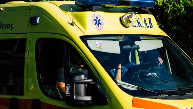 Κρήτη: Μεθυσμένος οδηγός έπεσε με τη μηχανή του σε εργαζόμενο καθαριότητας