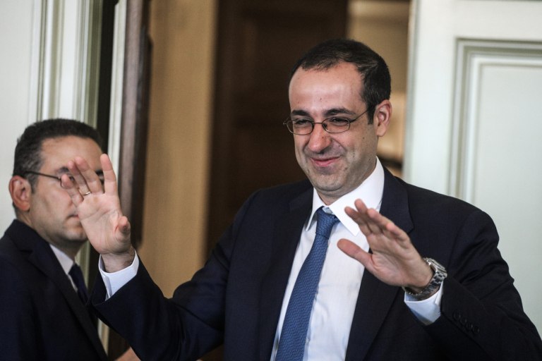ΣΥΡΙΖΑ: Ο Μητσοτάκης σκέφτεται την επιστροφή Δημητριάδη - Σύμπτωμα φόβου, κίνηση πανικού και αδυναμία ελέγχου