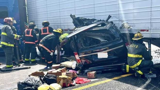 Φλόριντα: Παράνομη αναστροφή νταλίκας προκαλεί τροχαίο με τρεις νεκρούς