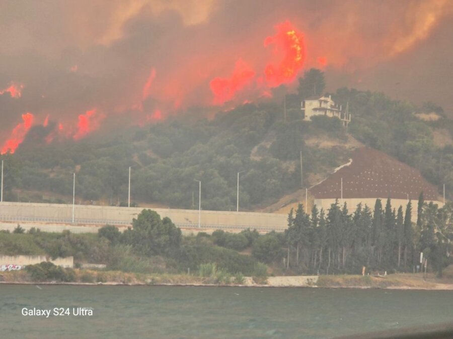Φωτιά στην Πάτρα