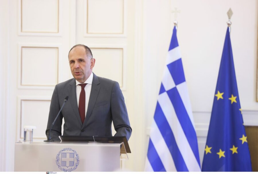Διπλωματικός πυρετός ενόψει φθινοπώρου: Οι 3 +1 σταθμοί του ΥΠΕξ