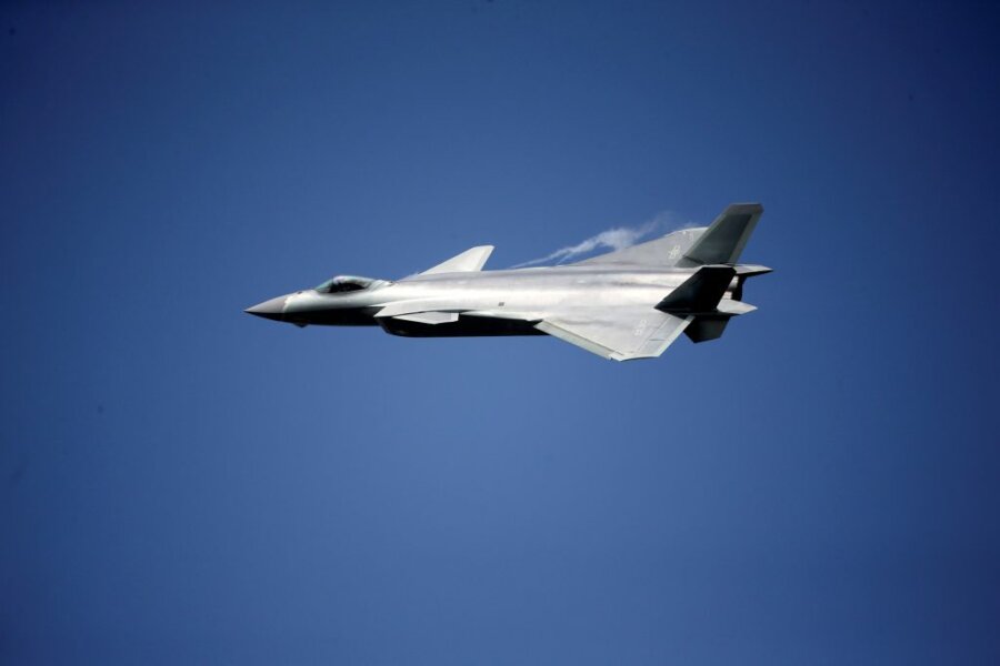 μαχητικό Chengdu J-20