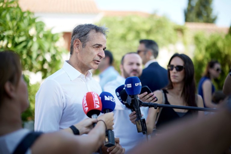 Φουντώνει η συζήτηση στο εσωτερικό της κυβέρνησης για αλλαγή του εκλογικού νόμου, προδίδοντας τον φόβο του Μαξίμου