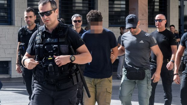 Πάτρα: Προφυλακίστηκαν οι δύο νεαροί για τη φωτιά στο Γηροκομείο