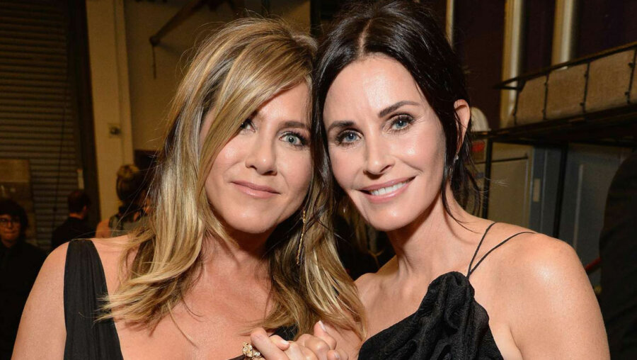 Courteney Cox - Jennifer Aniston: Η Monica and Rachel από τα «Φιλαράκια» ξανά μαζί!