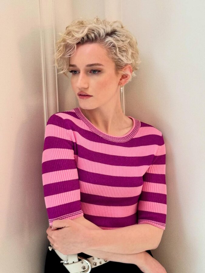 Το curly layred haircut ταιριάζει σε κάθε σχήμα προσώπου