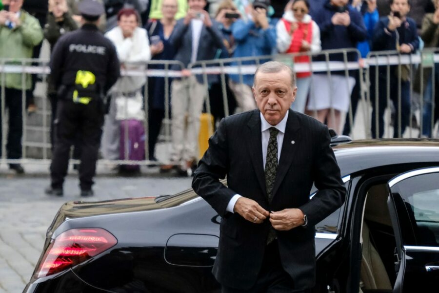Ερντογάν: Τηλεφωνική επικοινωνία με τον Πούτιν για τις ειρηνευτικές εξελίξεις στην Ουκρανία
