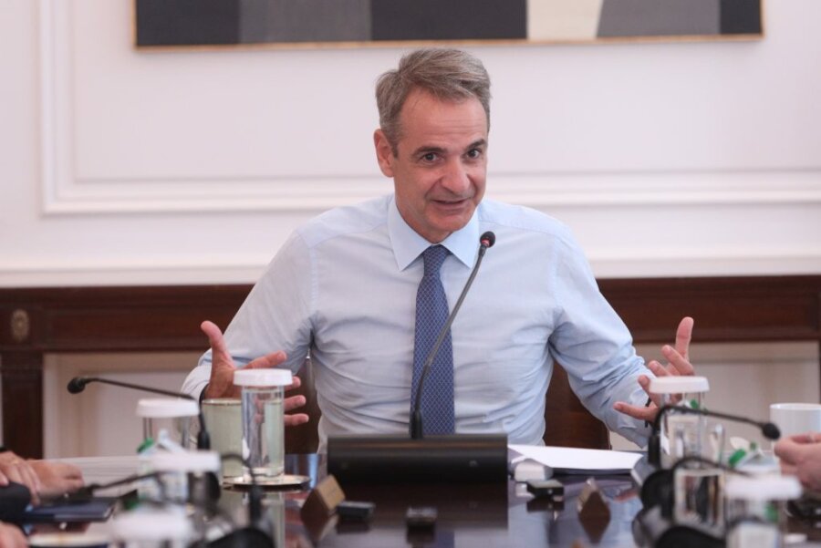 Μητσοτάκης: Tηλεδιάσκεψη με τον δήμαρχο Αμοργού και ψαράδες του νησιού για το «Αμοργόραμα»