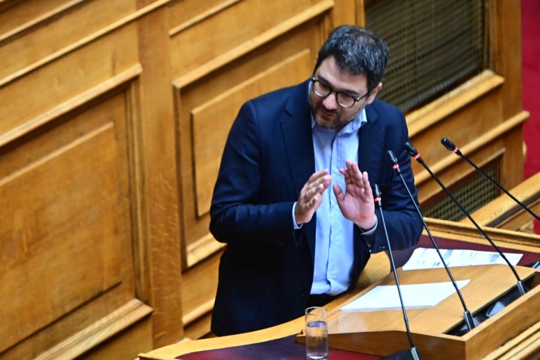 Ηλιόπουλος: Απάτη και θράσος του Π. Μαρινάκη - Η κυβέρνηση Μητσοτάκη είναι μια επικίνδυνη κυβέρνηση