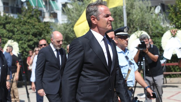 «Έφυγε το καλύτερο παιδί, ψηλέ θα μας λείψεις» - Ο επικήδειος Μητσοτάκη για Βεσυρόπουλο