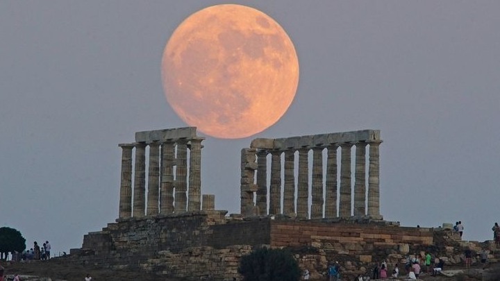 Ολική Έκλειψη Σελήνης: Έρχεται το «Ματωμένο Φεγγάρι»