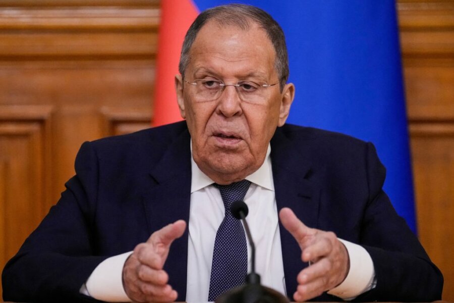 Λαβρόφ: Οι όροι για μία συμφωνία ειρήνης – «Η Ουκρανία να μην ενταχθεί στο ΝΑΤΟ»